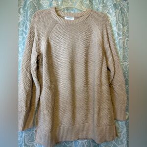 Old Navy Women's Beige Crew Neck Sweater